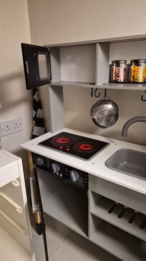 childrens play kitchen