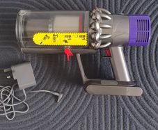 Dyson V10