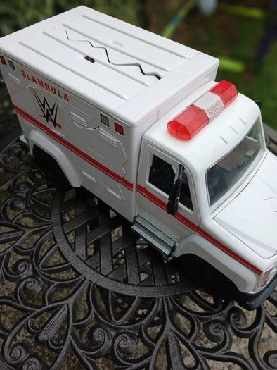 WWE Wrekkin' Slambulance Breakaway Vehicle WWF