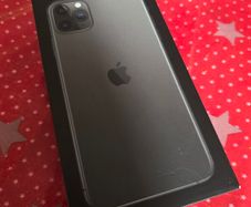 Empty box for iPhone 11 Pro Max