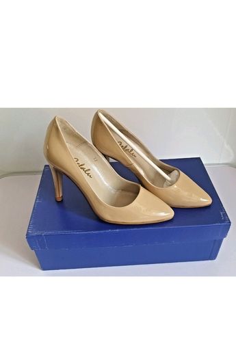 Cefalu Rita Cream Patent Leather Court Shoes EU32 UK13 Petite Heels BNIB