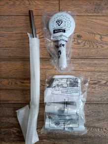 Triton shower head/riser kit (NEW)