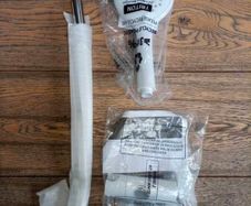 Triton shower head/riser kit (NEW)