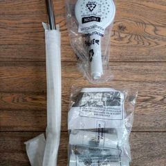 Triton shower head/riser kit (NEW)