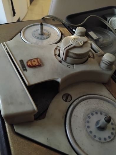 reel to reel vintage tape recorder