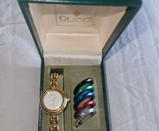 Gucci Change Bezel 11/12 Watch