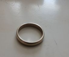 9 carat white gold