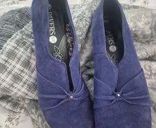 Pavers shoes size 7