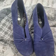 Pavers shoes size 7