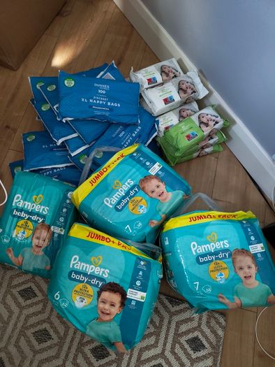 Free nappies, wipes and nappy bags