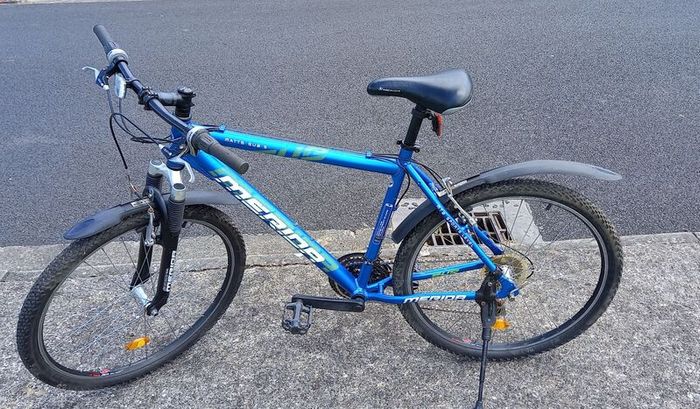 Hard-tail Mountain Bike