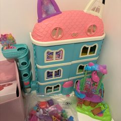 Gabby dollhouse and accessories