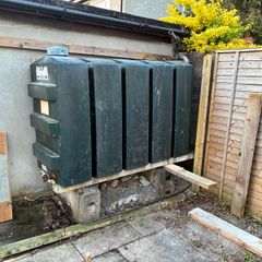 Oil tank