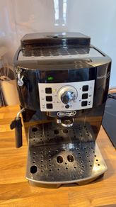 De'Longhi Magnifica S, Automatic Bean to Cup Coffee Machine, ECAM22.110.B, Black