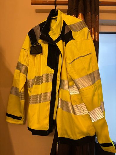 high visibility jacket port west