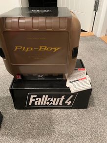 Fallout 4 Collectors Edition & Rare Loot Bundle