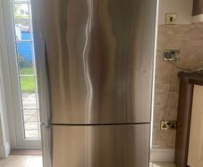 Fisher & Paykel 494l fridge freezer