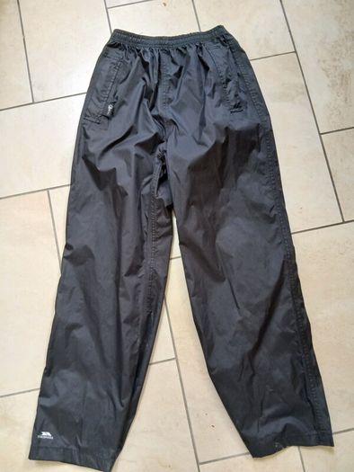 Tresspass kids waterproof trousers 9/10