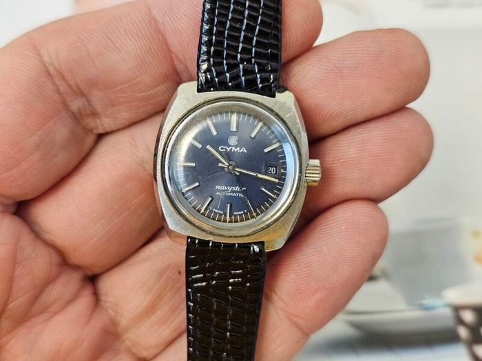 Vintage Automatic Swiss Made Cyma Navystar Swiss Watch 1970s