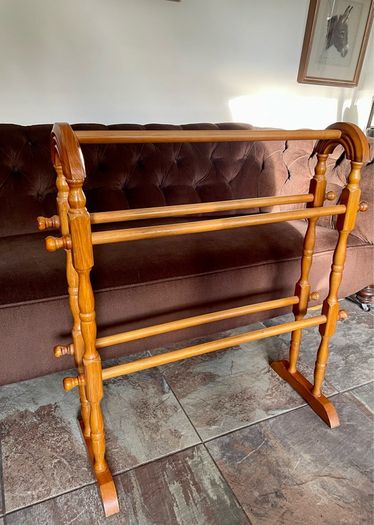 Antique Victorian Style Free Standing Pine Country Wooden Towel Rail Stand Rack