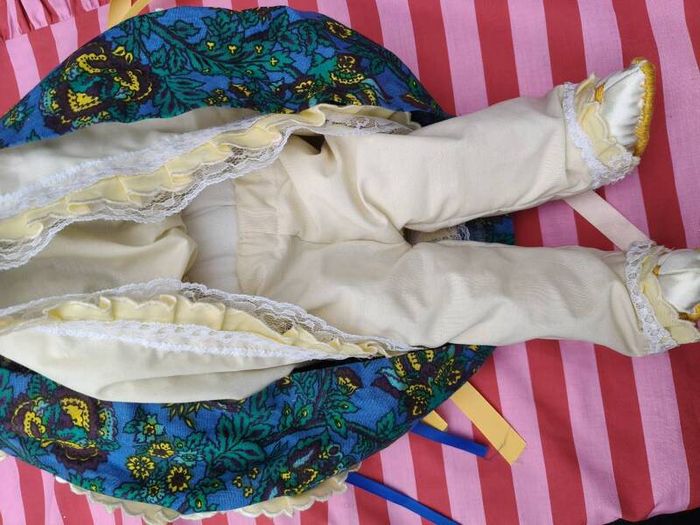 2 x Vintage Dolls