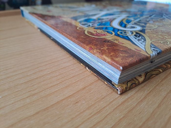 Wika Hardcover