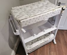 Babylo Changing Table