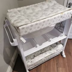 Babylo Changing Table