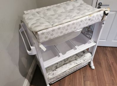Babylo Changing Table