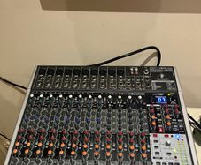 Behringer Xenyx X2222USB Mixing Desk