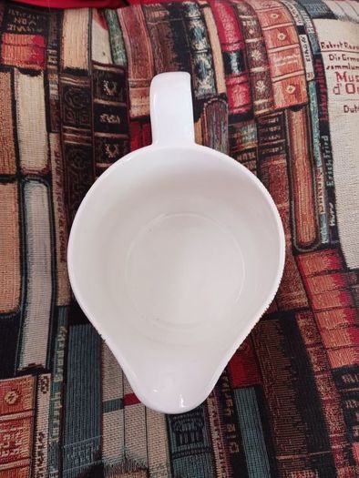 Midwinter half pint jug / Sienna design