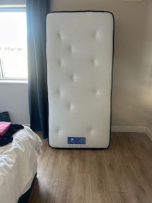 new single matress.