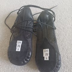 Irish dancing pomps
