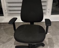 Ergonomic Black Office Desk Chair - Fully Adjustable & Great Condition