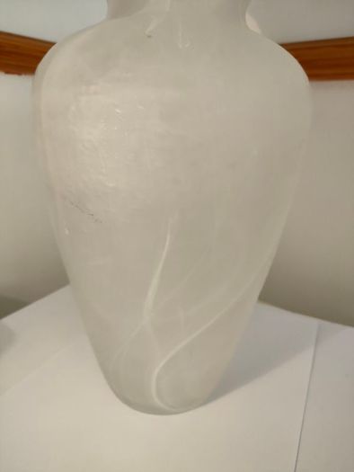 Large Italian glass amphora vase