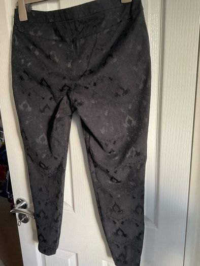New Look Petite Black Jacquard Ankle-Zip Trousers