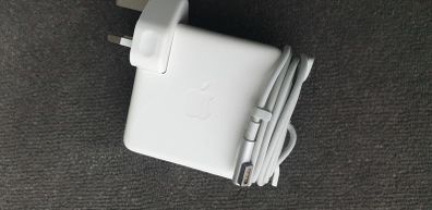 Apple 85W MagSafe Power Adapter