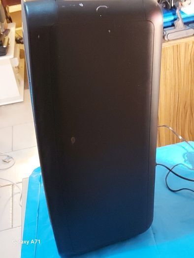 TOSHIBA Portable Sound System, Party Speaker, Bluetooth, Model TY-ASC65, everything working perfect