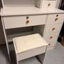 Dressing Table Image 3