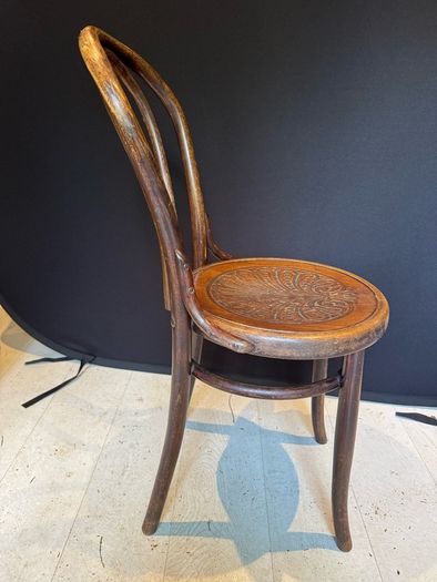 Set of 6 Antique Kohn Mundus Bentwood Dining Chairs