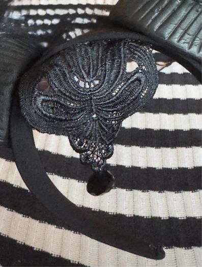 Halloween costume L