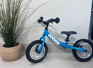 Ridgeback scoot balance bike barely used