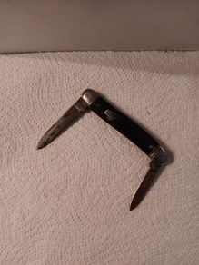 Richards pocket knife