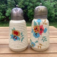 Pair Vintage Art Deco Brentleigh Ware Sugar Shaker Sifters Miffineers Handpainted 1930's
