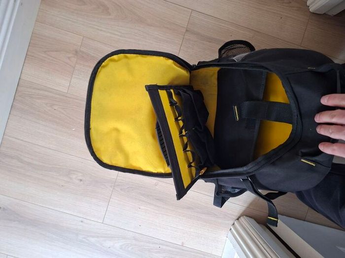 STANLEY STST1-72335 Nylon Tool Backpack, Black/Yellow, 35 x 44 x 16 cm  used