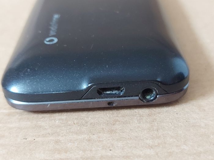 Vodaphone 845 Huawei Battery, pin locked, for parts or repair