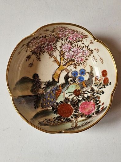 Vintage Japanese "Satsuma" Porcelain Bowl