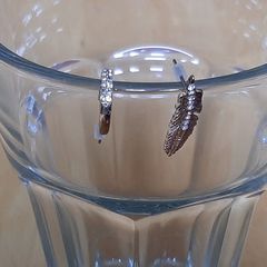 New pretty stud earrings