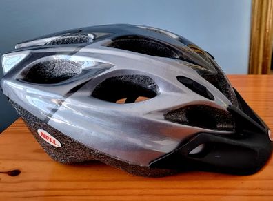 Bike Helmet 54 to 61 cm head, color for man, 1 month old.
