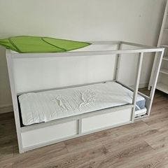 Free children's bed